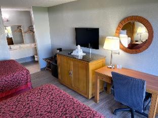 Days By Wyndham Downtown Hotel 2*
