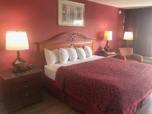 Days By Wyndham Downtown Hotel
