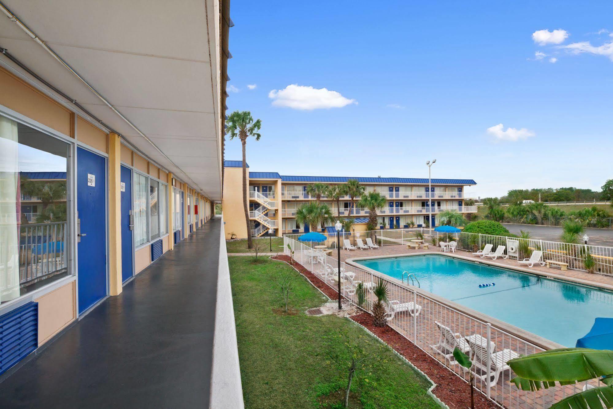 Days By Wyndham Downtown Hotel 2*